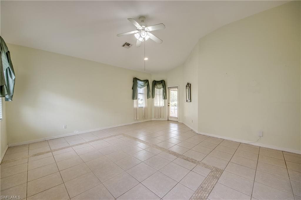 8904 Baytowne LOOP-22