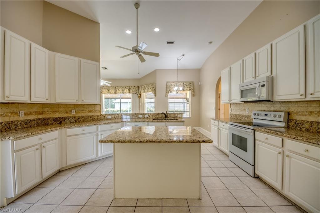 8904 Baytowne LOOP-1