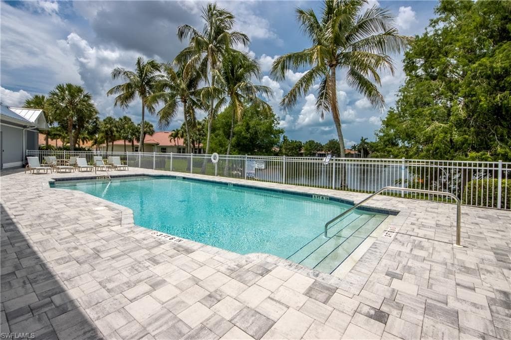 8904 Baytowne LOOP-46