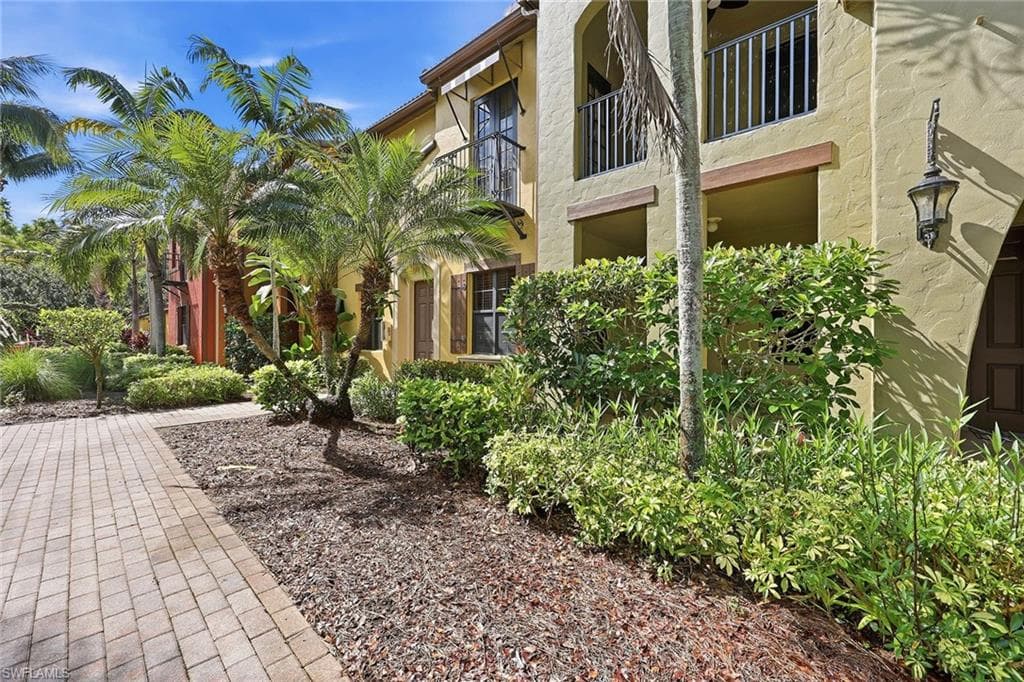9126 Chula Vista ST 12303-4