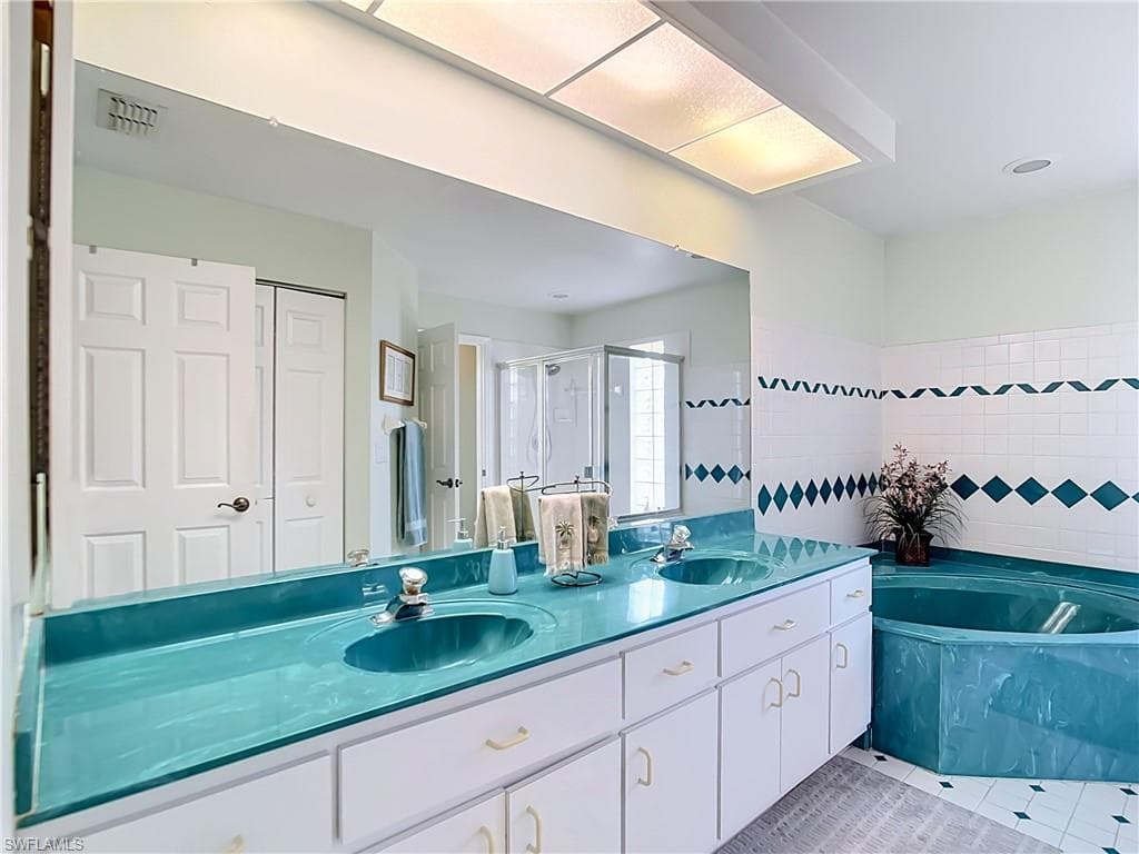 14401 Hampton Lake CT-27