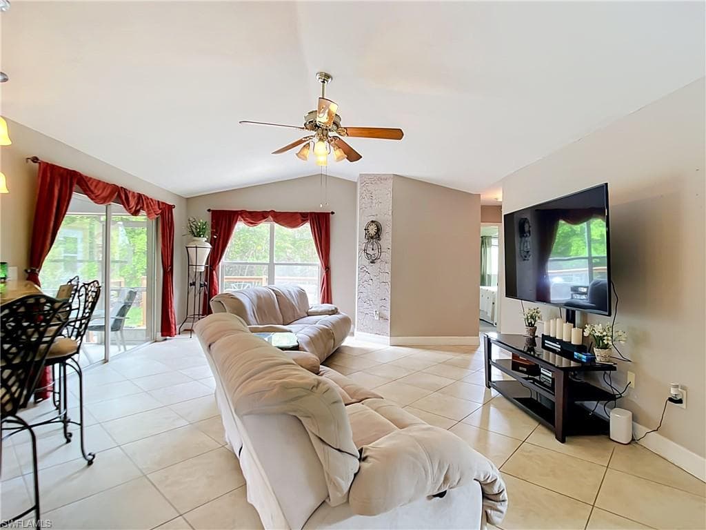14401 Hampton Lake CT-13