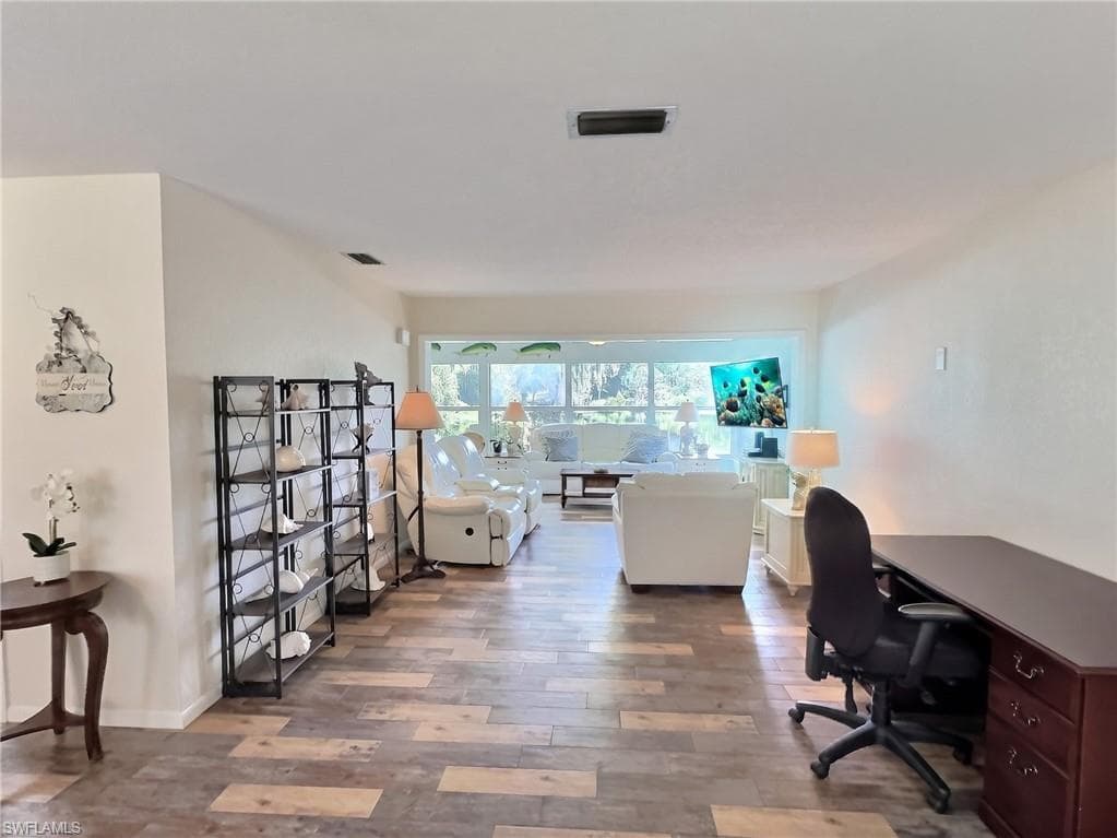1745 Paradise PT-33
