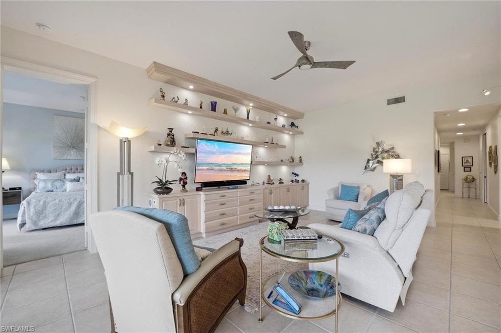 729 Regency Reserve CIR 5501-8