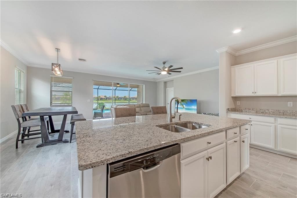 10284 Livorno DR-4