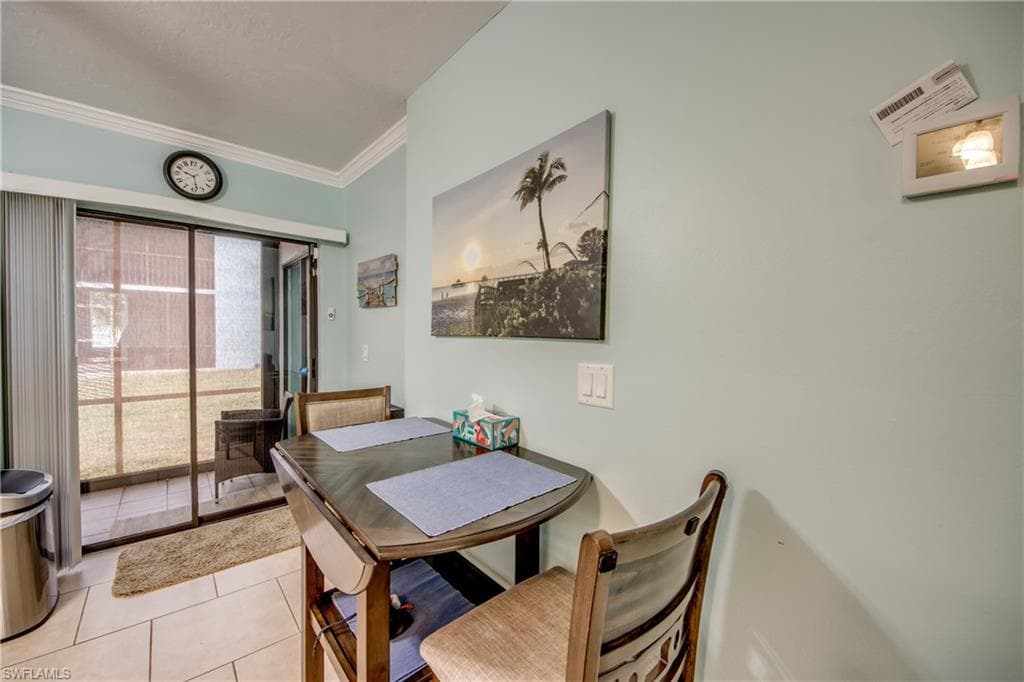 4904 Vincennes CT 108-9