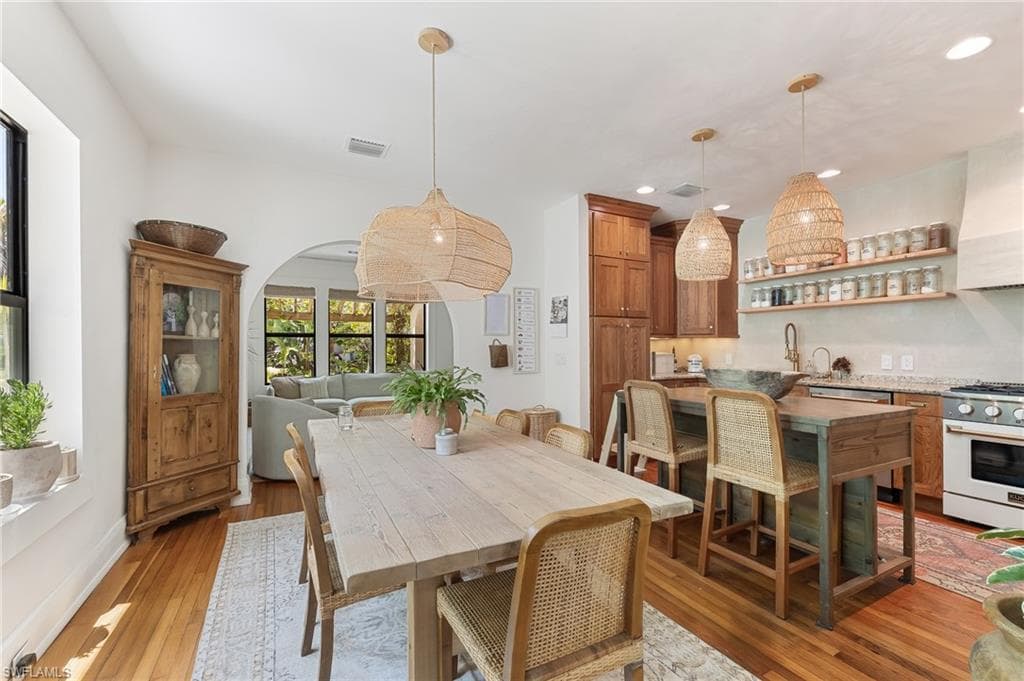 1717 Sunset PL-6
