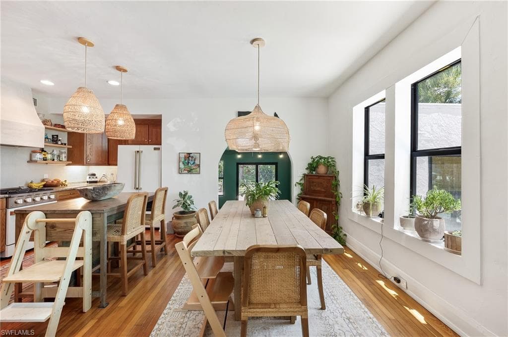 1717 Sunset PL-8