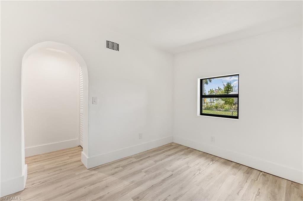 1717 Sunset PL-17