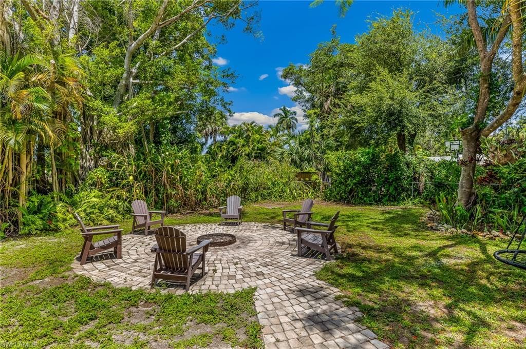 1717 Sunset PL-18