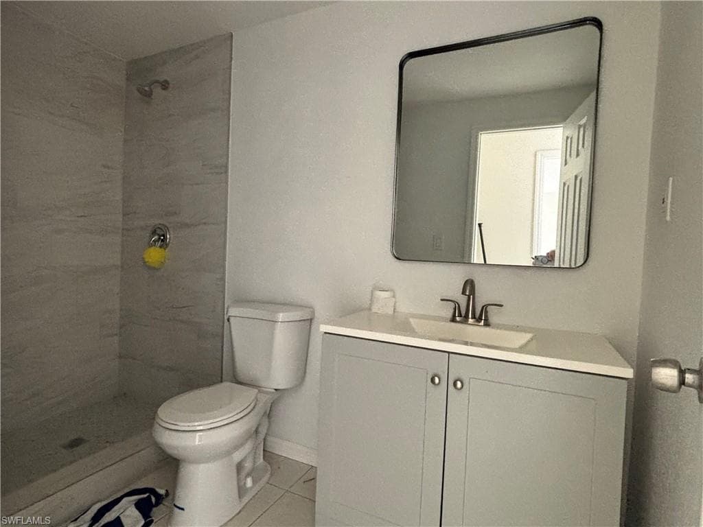 2150 Panama AVE-16