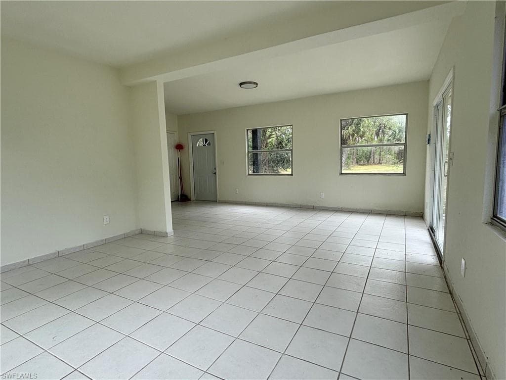 2150 Panama AVE-7