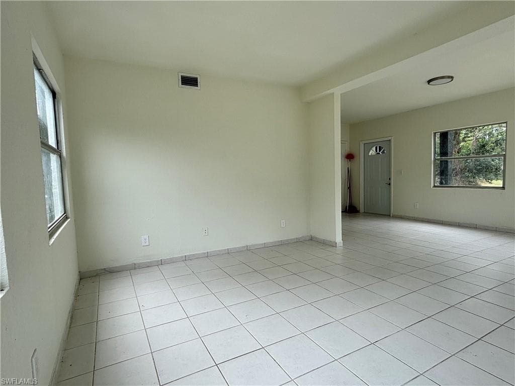 2150 Panama AVE-8