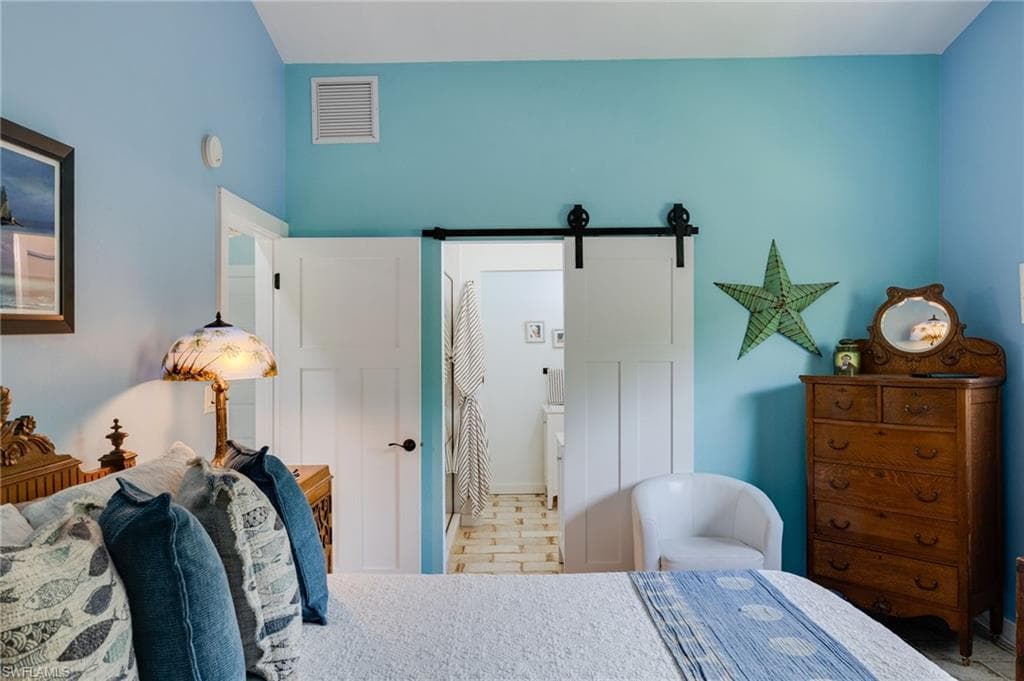 1318 Junonia ST-17