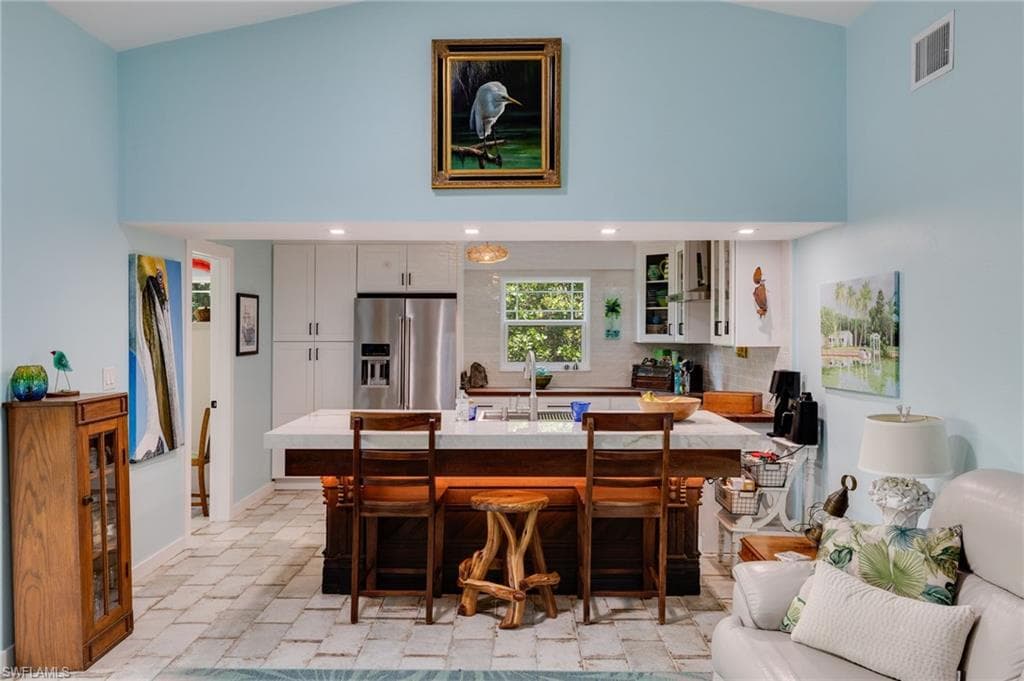 1318 Junonia ST-10