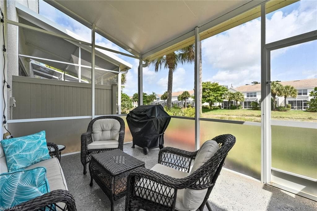 981 Hampton CIR 119-21
