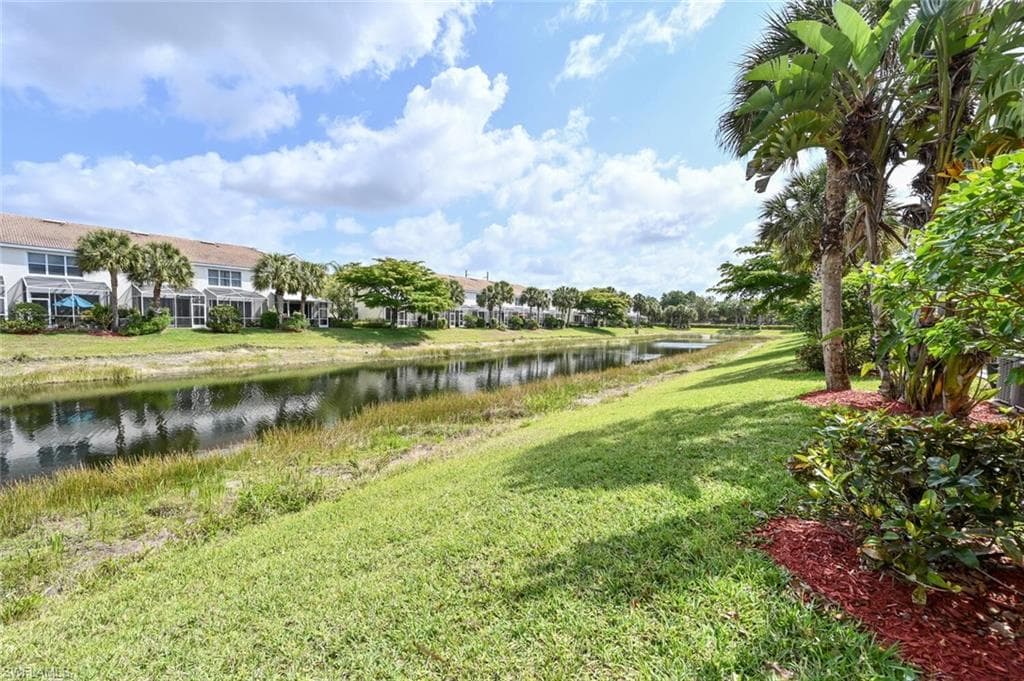 981 Hampton CIR 119-23
