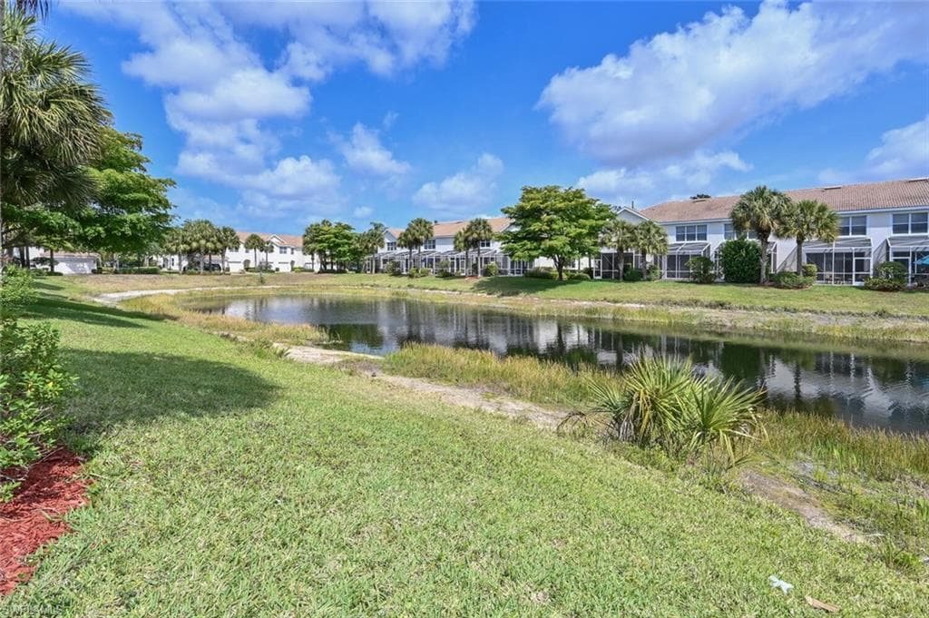 981 Hampton CIR 119-24