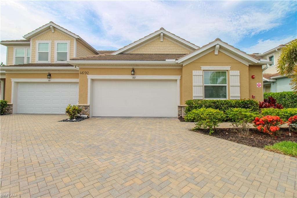 4692 Arboretum CIR 102-1