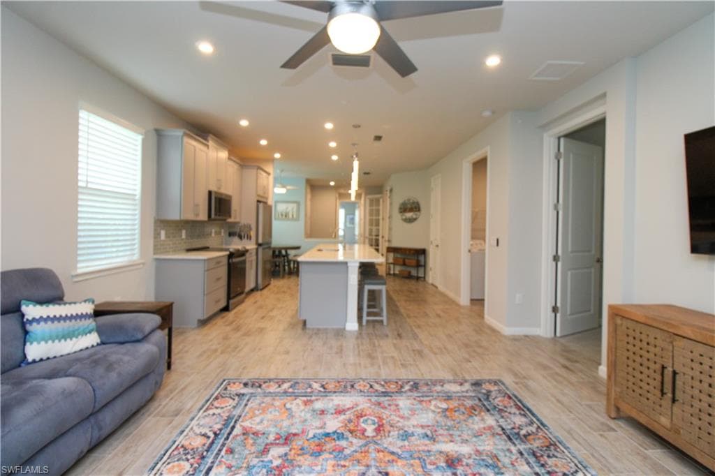4692 Arboretum CIR 102-14