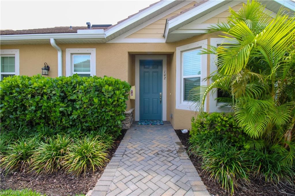 4692 Arboretum CIR 102-3
