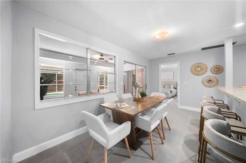 4688 Pembrooke LN-9