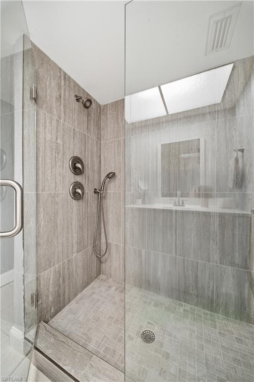 4688 Pembrooke LN-18