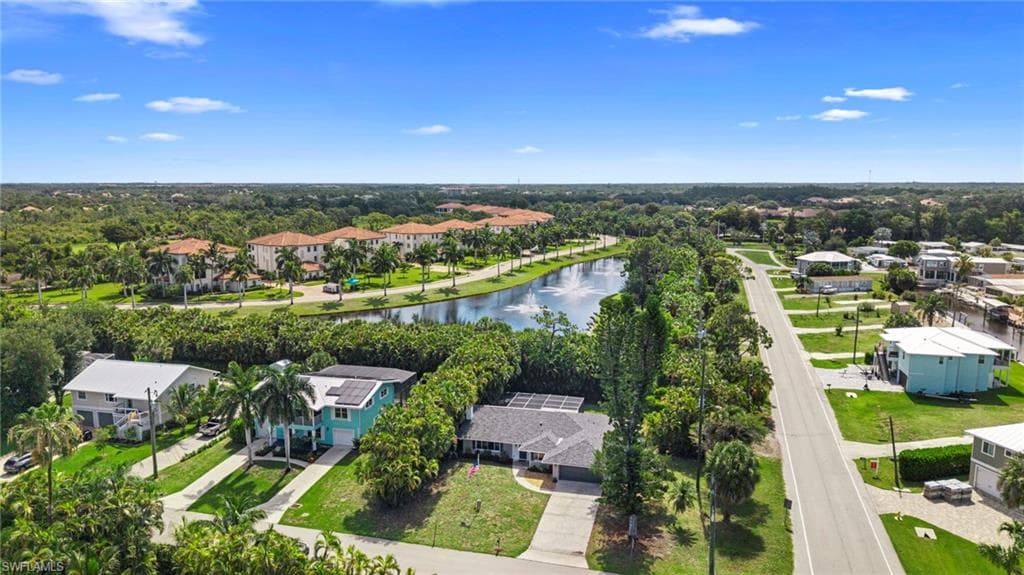 4688 Pembrooke LN-24