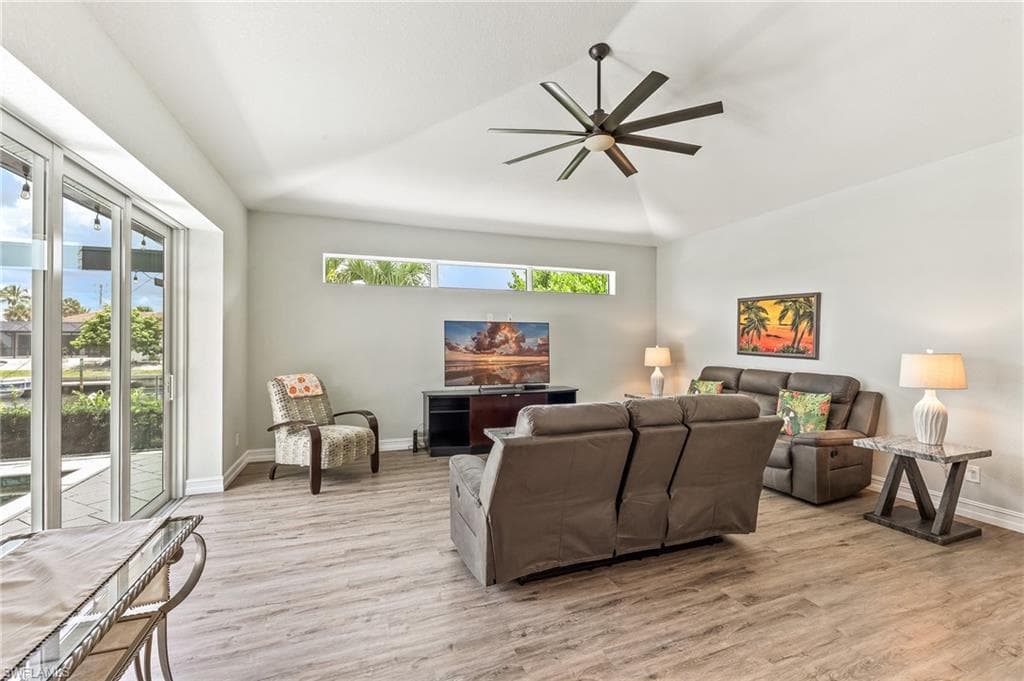 2477 Sierra LN-9