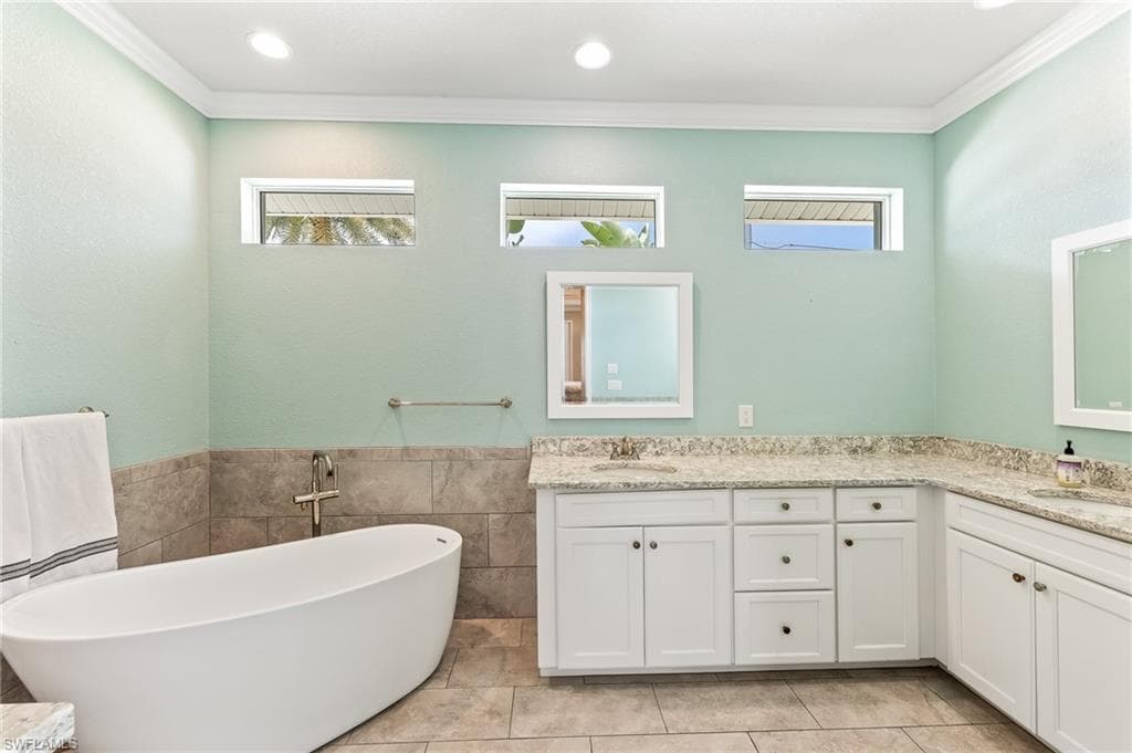 2477 Sierra LN-13