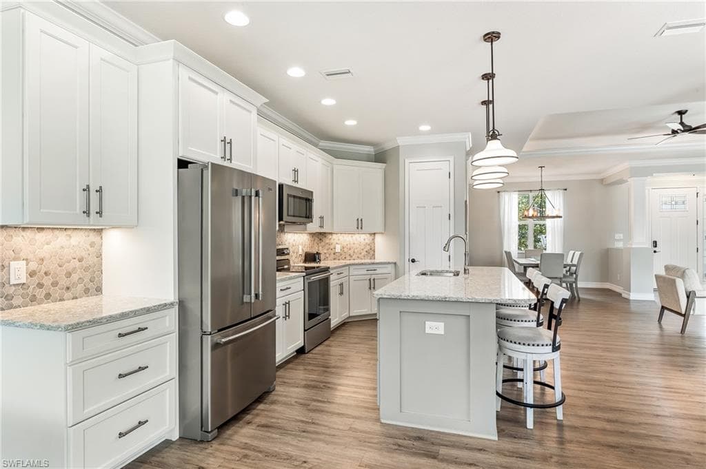 2477 Sierra LN-7