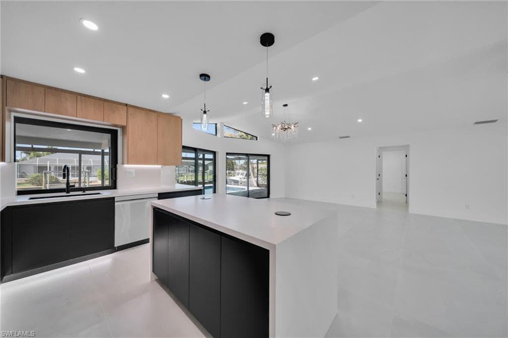 1938 Cornwallis PKWY-11