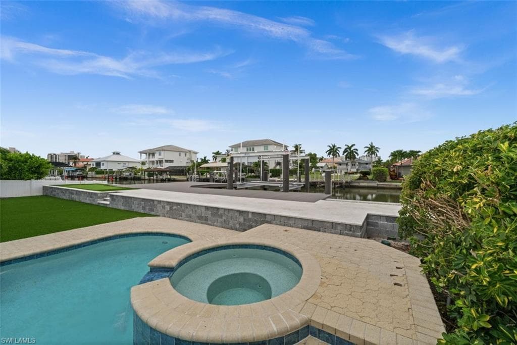 373 Egret AVE-2