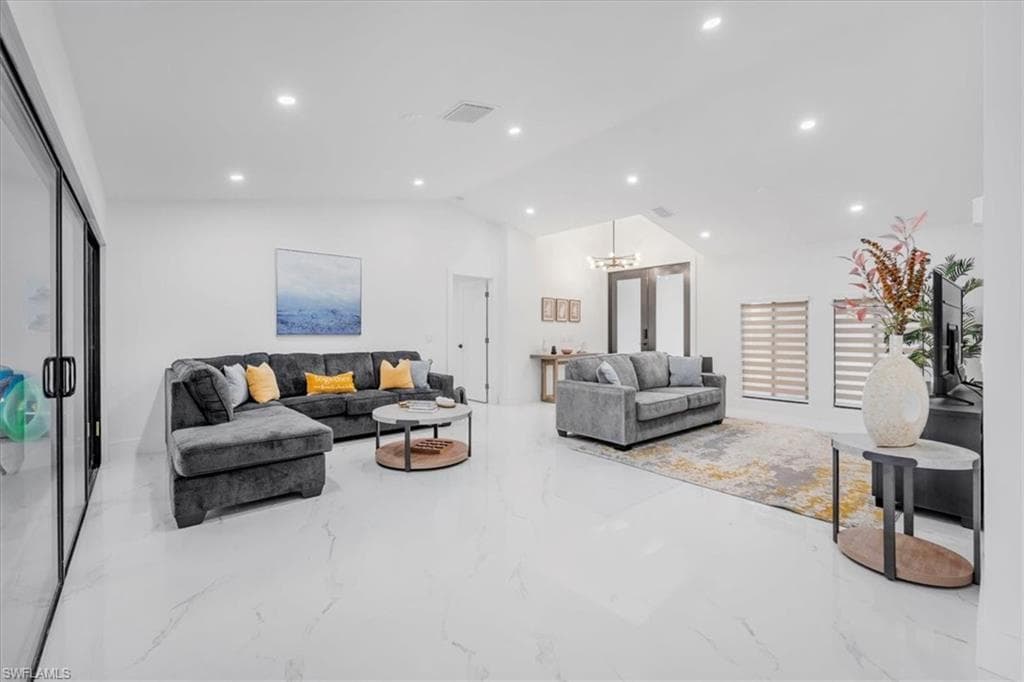 3728 SE 18th AVE-19