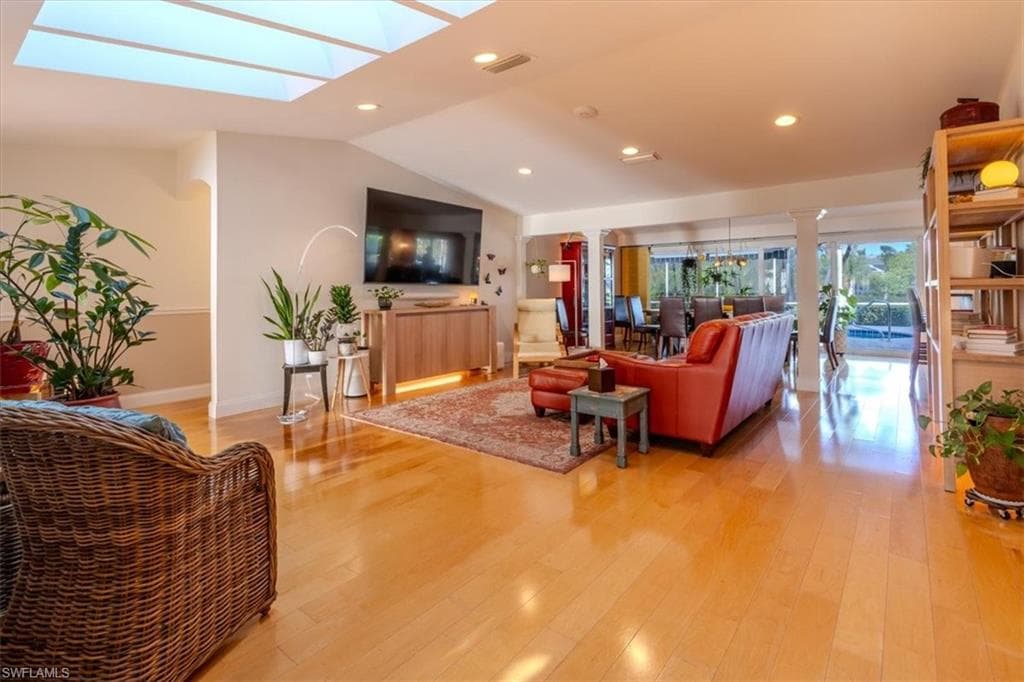4442 Wilder RD-8