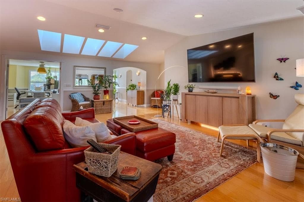4442 Wilder RD-7