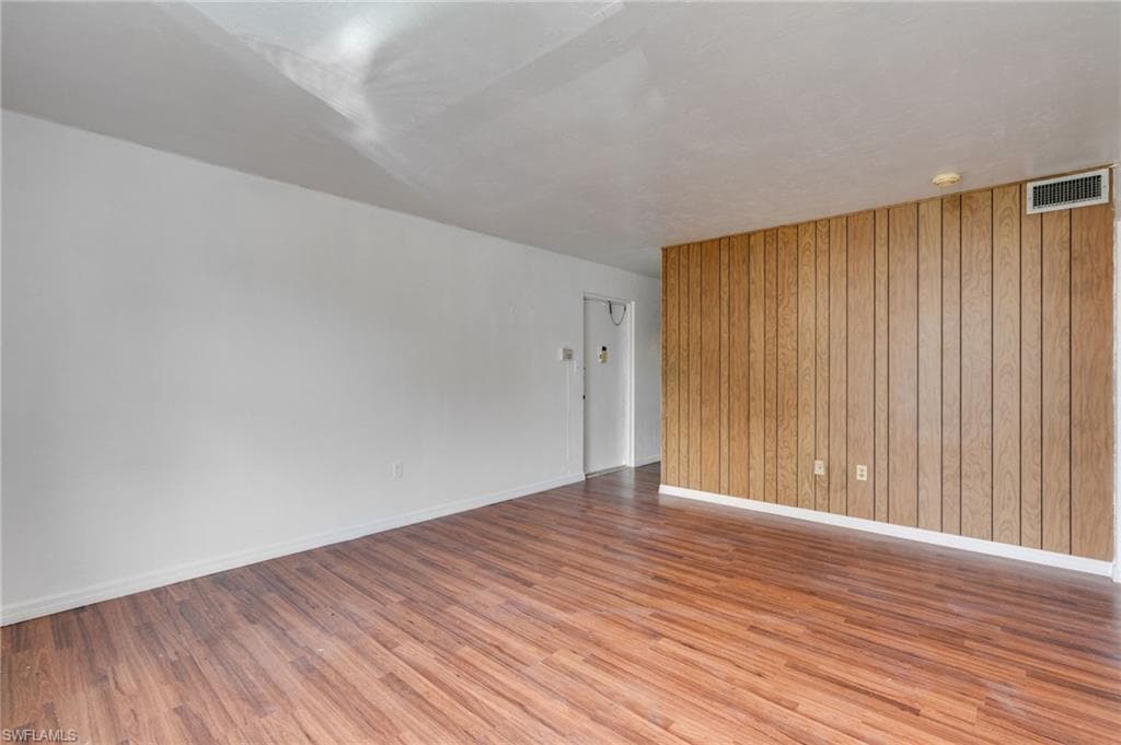 2828 Jackson ST M5-9