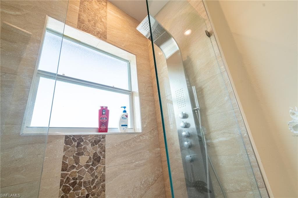 4525 29th AVE SW-23