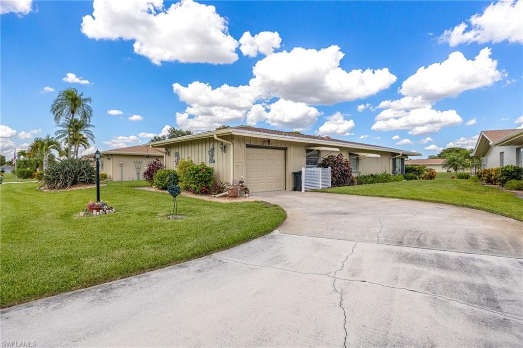 5585 Hamlet LN-3