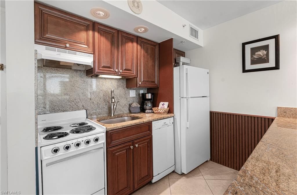 8771 Estero BLVD 907-8