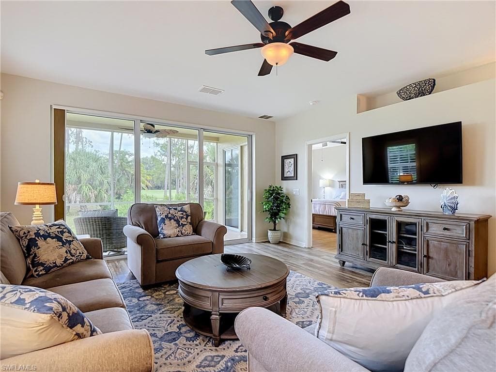 20071 Seagrove ST 1001-8