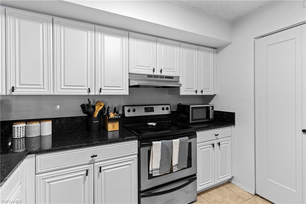 8225 Ibis Club DR 204-12
