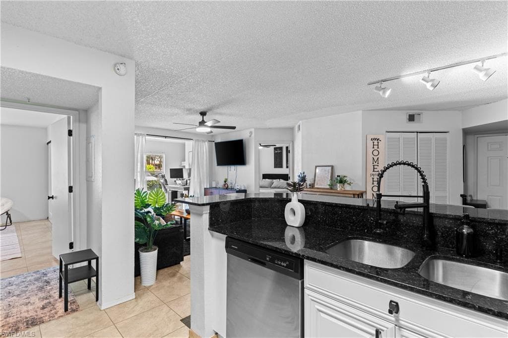 8225 Ibis Club DR 204-11