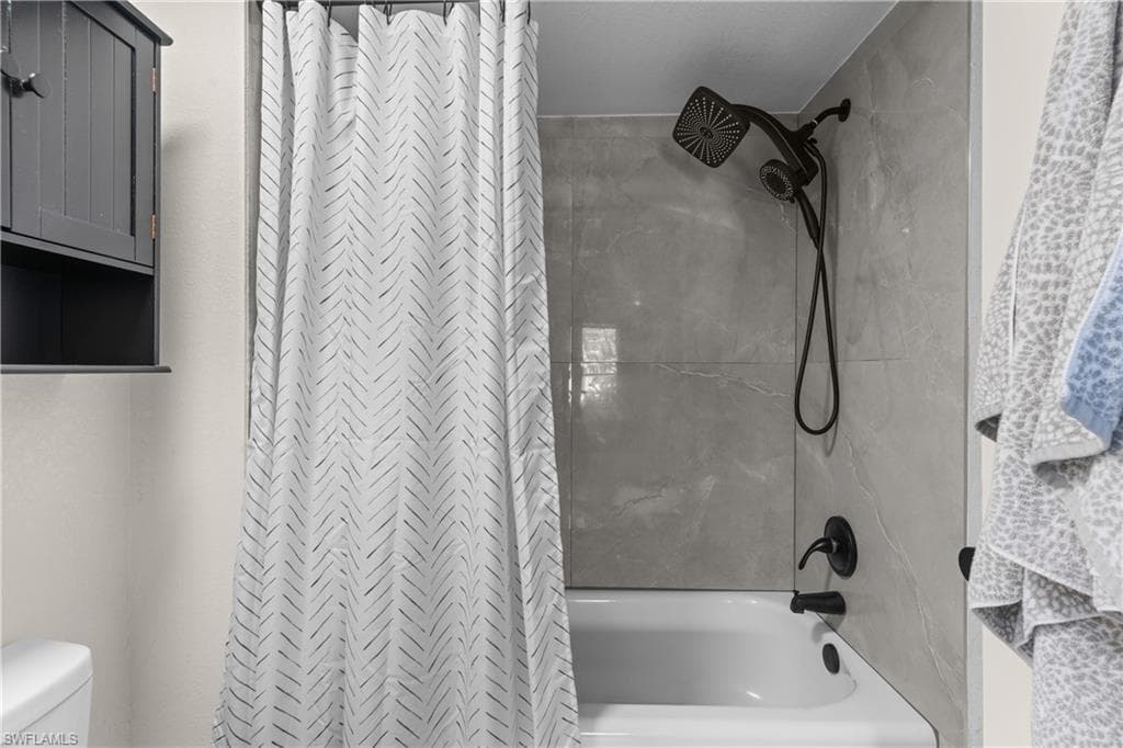 8225 Ibis Club DR 204-25