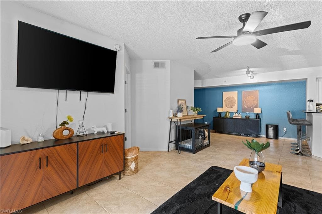8225 Ibis Club DR 204-6