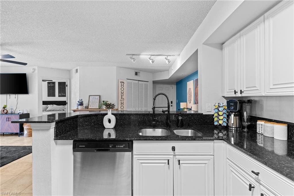 8225 Ibis Club DR 204-10