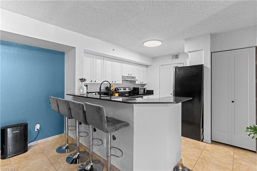 8225 Ibis Club DR 204-7