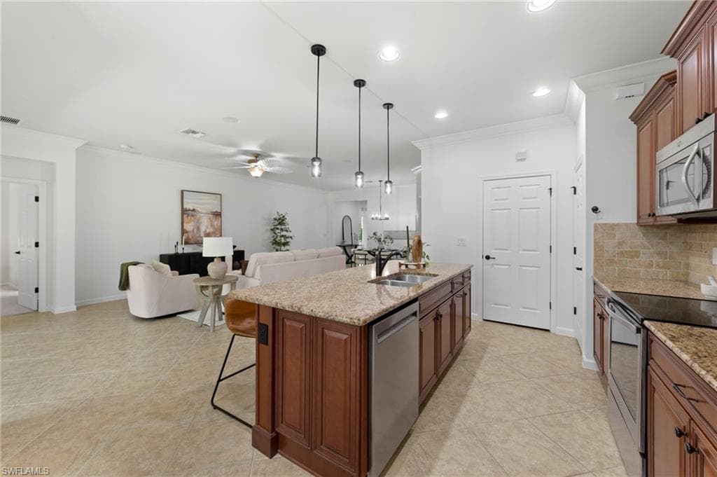 20247 Cypress Shadows BLVD-21