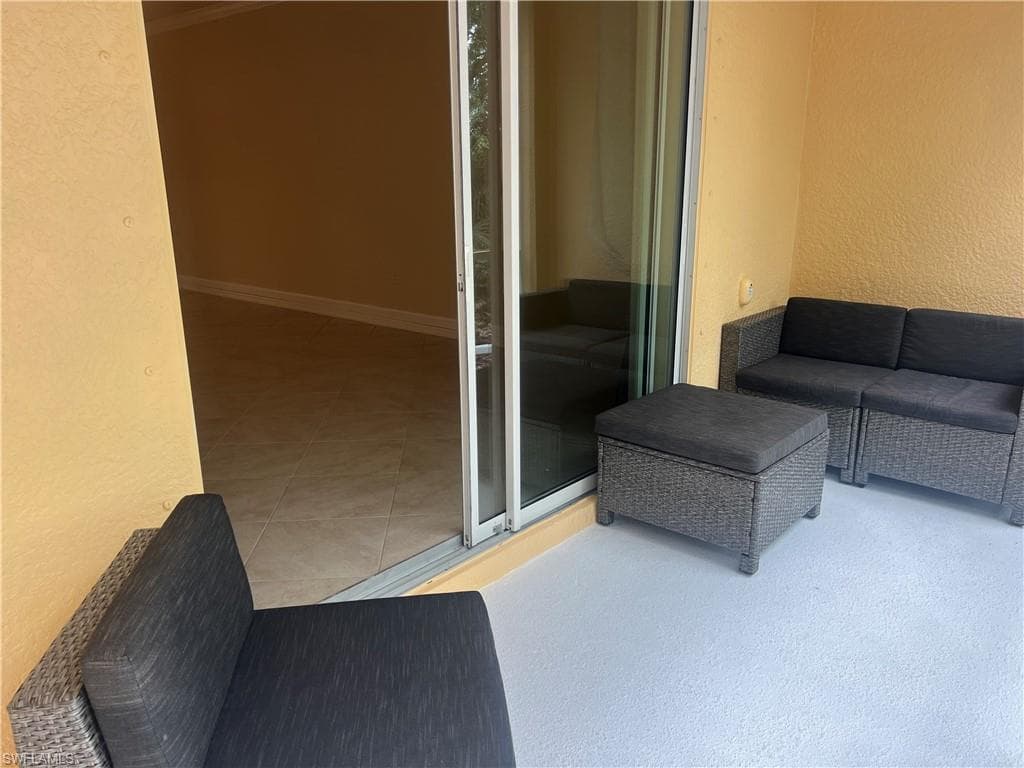 10300 Via Colomba CIR-28