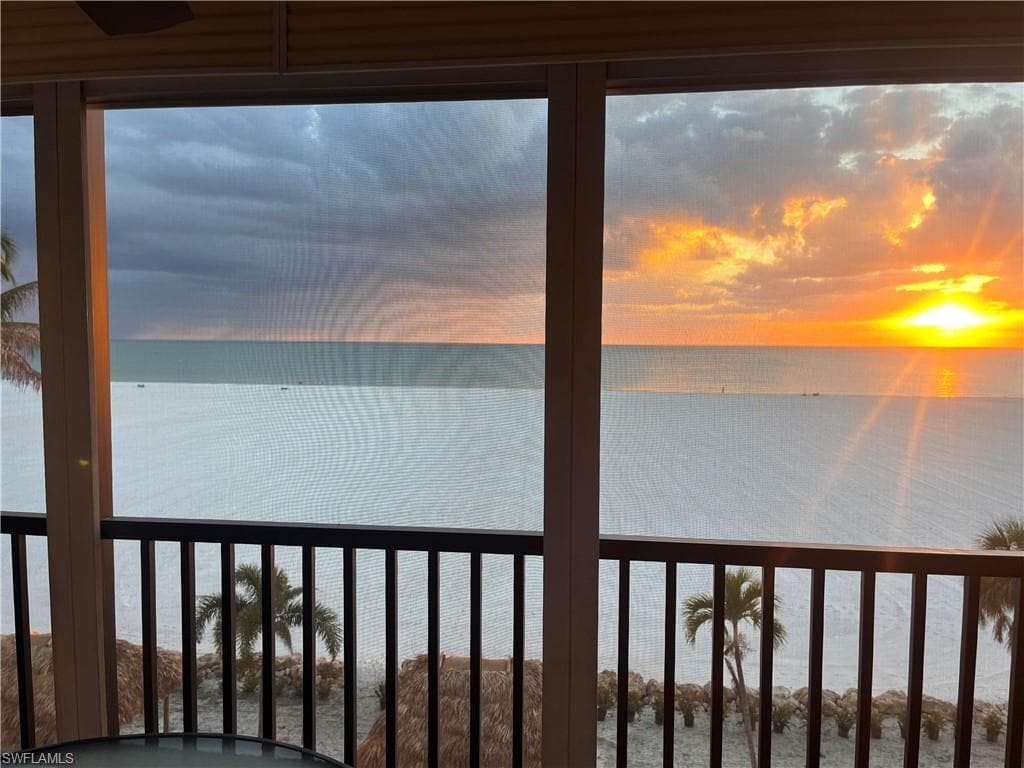 6400 Estero BLVD 403-1